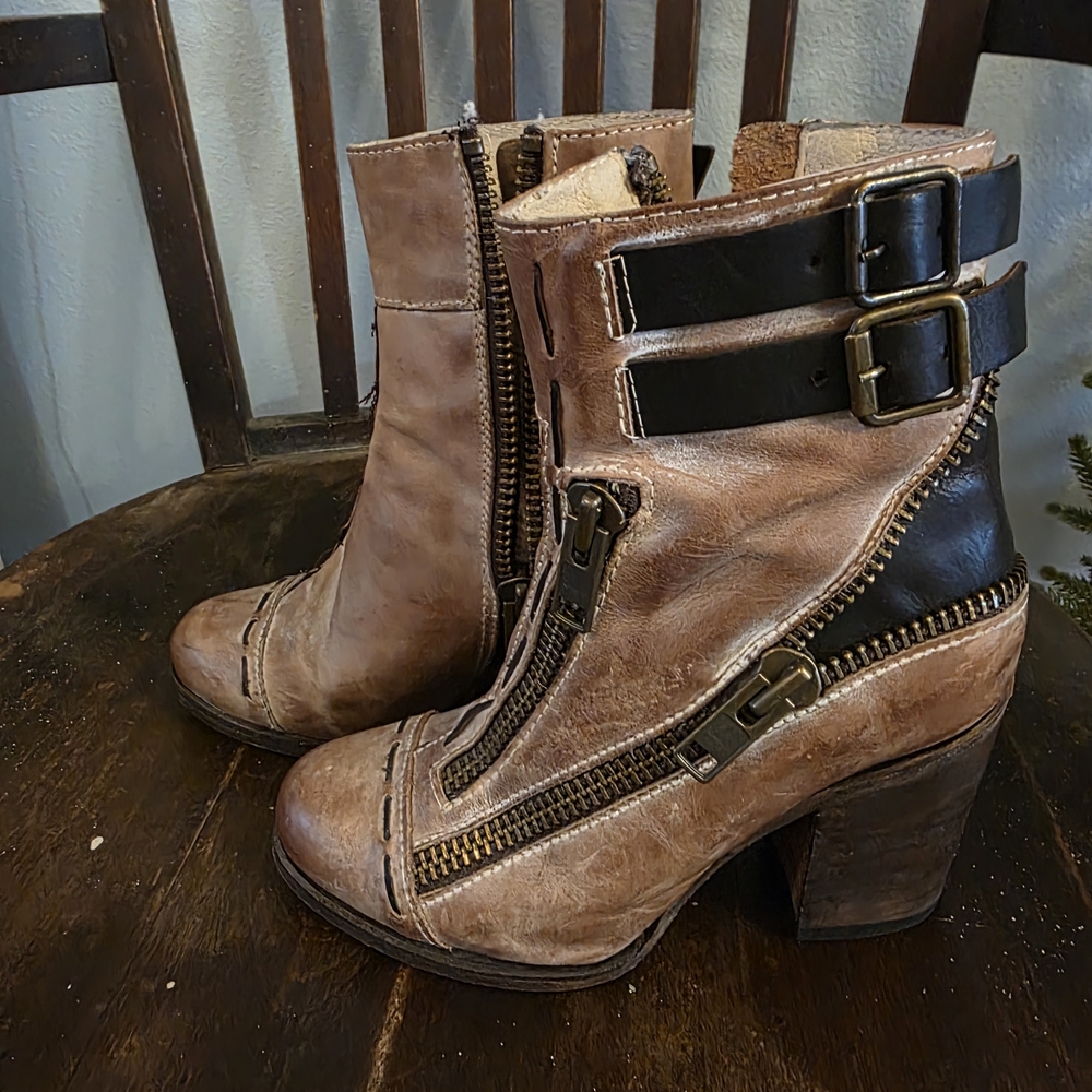 Women's Free Bird Boots Dalton Size 6 Two Tone Free Bird By Steven
